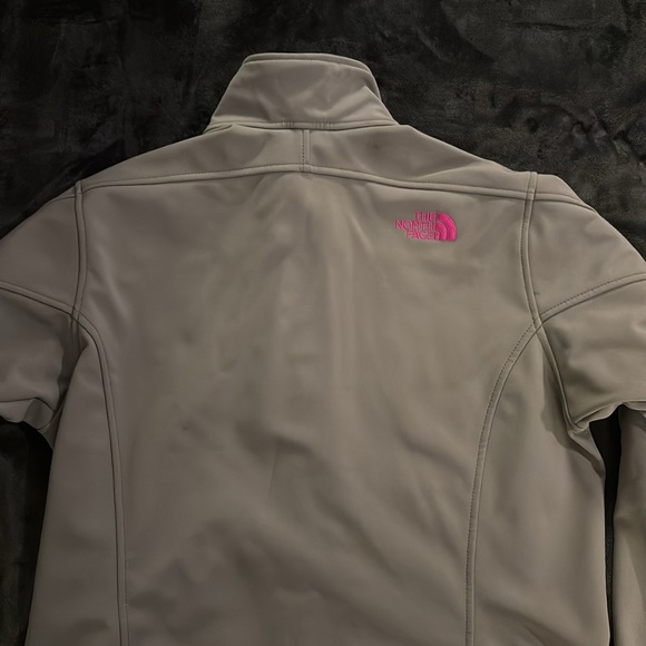 North Face Fleece Lined Outdoor Jacket - Picture 2 of 3